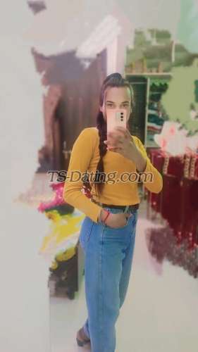 trans girl Disharoyy 2702873