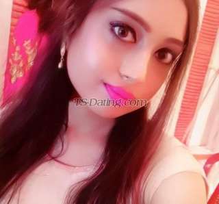 trans girl DivaSunayna 7253189