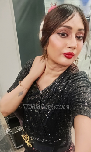 trans girl DivaSunayna 9452327