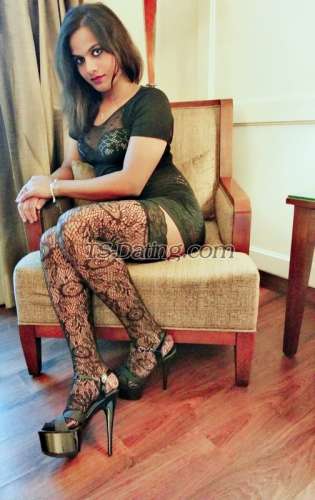 trans girl Diviya19 2001785