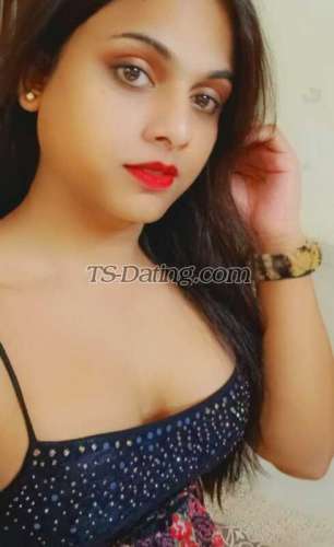 trans girl Diviya19 8281758