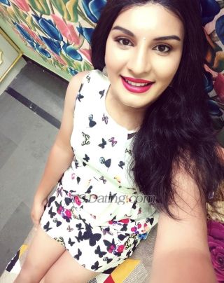 trans girl Dollyhoney 0540094