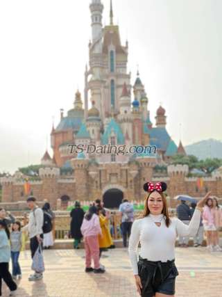 trans girl DominaRavena 0297663