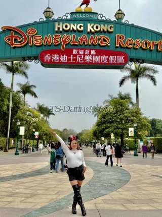 trans girl DominaRavena 0297712