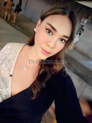 trans girl DommHannah 5370990