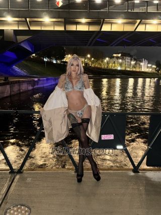 trans girl Dulcemariap 8261700