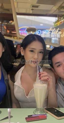 trans girl dhit99 0013864