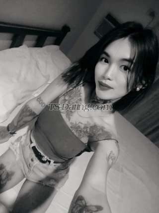 trans girl ELLABLOOM 9853270