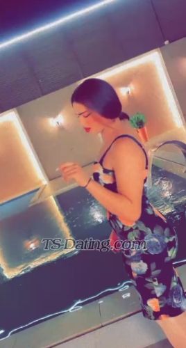 trans girl Eleesar1 5112184