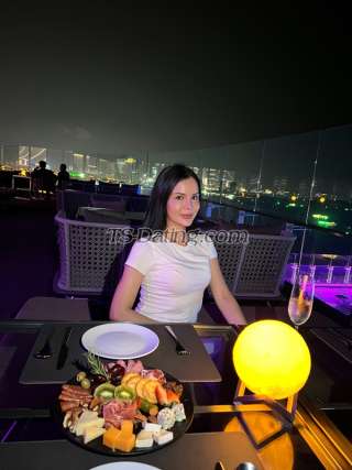 trans girl Elliethai 5025993