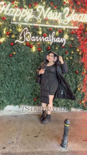 trans girl Elmirashemal 1920322