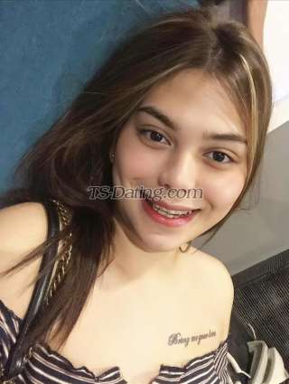 trans girl Eloisa17 0317034