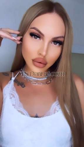 trans girl Emellie22 0506468