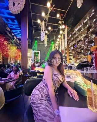 trans girl Emergencyquen 9016848