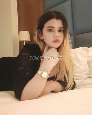 trans girl EmmaSweet018 7989333