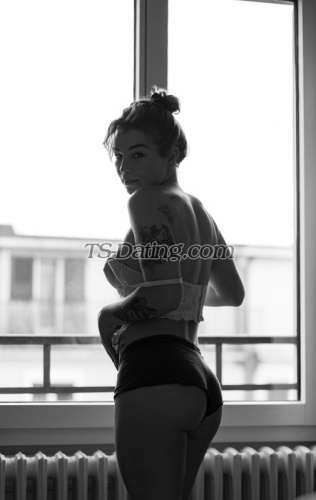 trans girl EmmaTgirl 2831760