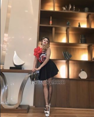 trans girl Emmaly 4604381