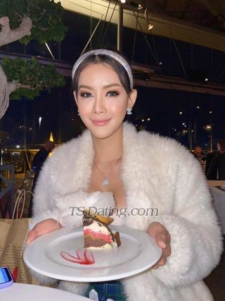 trans girl Emmi569 3871281