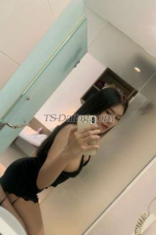 trans girl Emmysohot 2649119