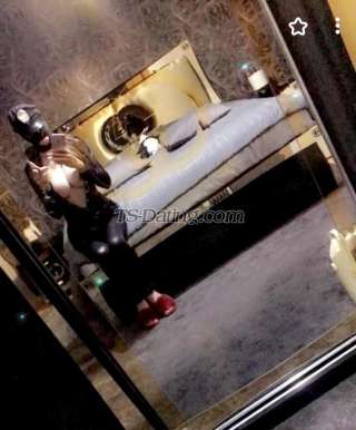 trans girl Ennaa 9784517