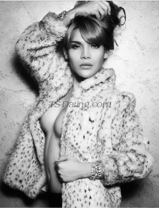 trans girl Erinching 1224189 trans girl Erinching 1224189