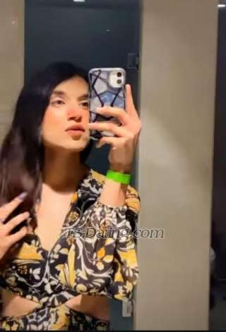 trans girl Evaoberoi 9588391