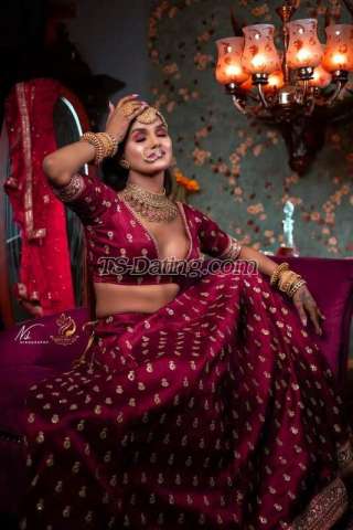 trans girl ExoticMiki 9611112