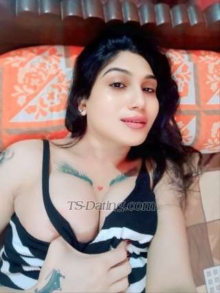 trans girl ExoticRupa 0231817