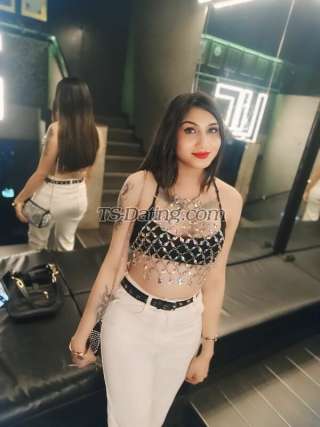 trans girl ExoticRupa 0247305