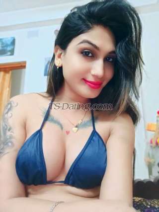 trans girl ExoticRupa 1642804