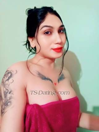 trans girl ExoticRupa 8689307