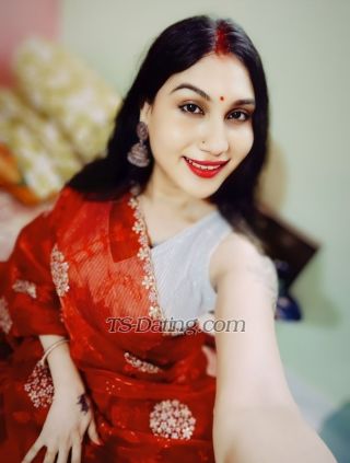 trans girl ExoticRupa 9899330