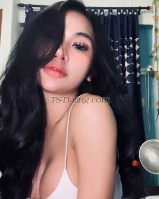 trans girl elfinairina 9199679
