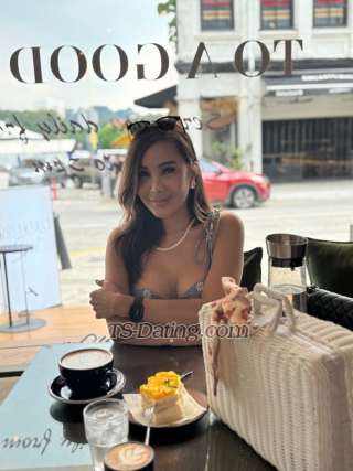 trans girl ericacarey 1358850