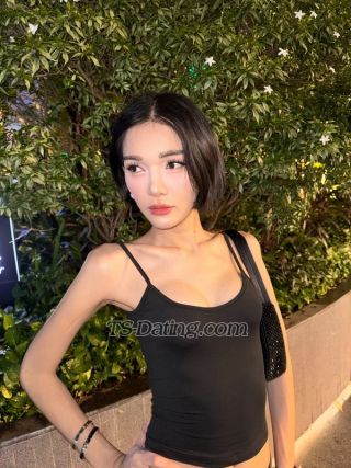 trans girl Faceliufx 8132759