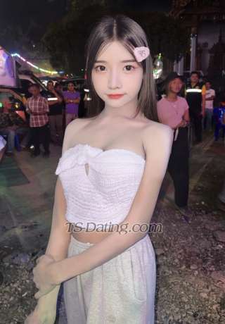 trans girl Fahsaihot69 1031786