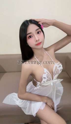 trans girl Fahsaihot69 8913077