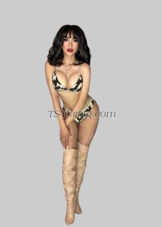 trans girl Famemassive 7902718