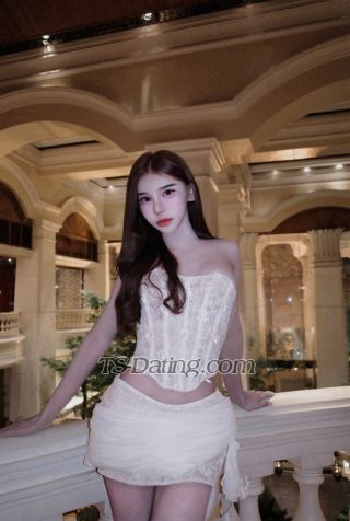 trans girl Farmmii 3872112