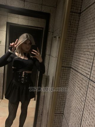 trans girl Femboyyours 2772989