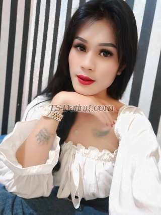 trans girl Fendii11110 4592981
