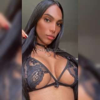 trans girl FernandaAmori 0181350
