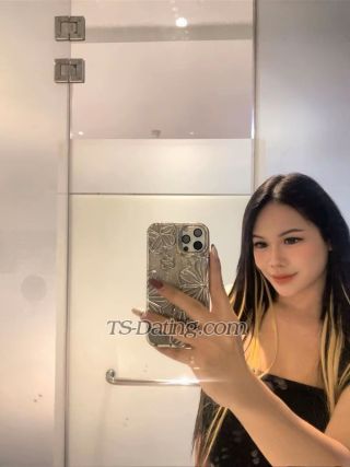 trans girl Fika2001 5464132
