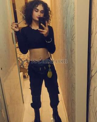 trans girl Fizakhan69 6380077