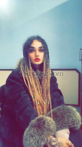 trans girl Fizakhan69 6867538