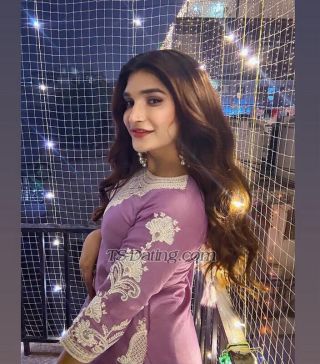 trans girl FlorenaQ 3927813