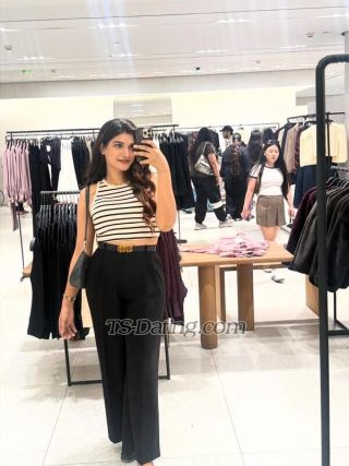 trans girl FlorenaQ 3927836