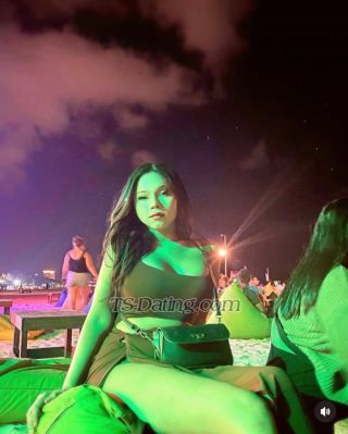 trans girl FoxySofea 7645876