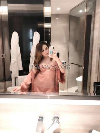 trans girl fifiwhd 0275143