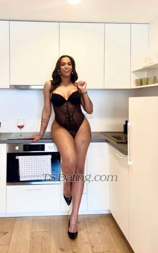 trans girl Gabrielarios 9812260